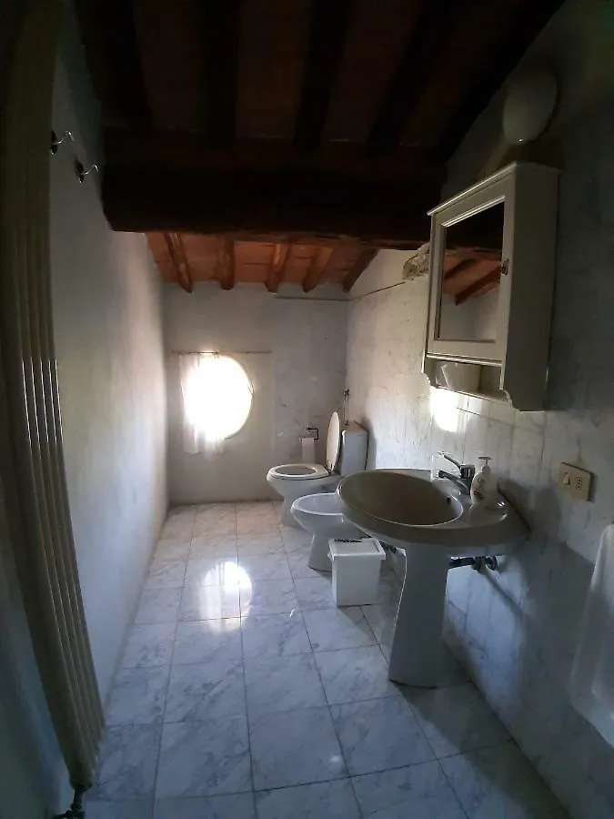 Apartment B&B Glicine E Luna Cascina